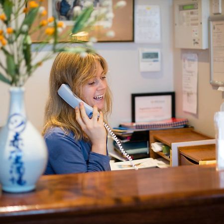 Connemara Lake Hotel Оугтерард Екстериор снимка